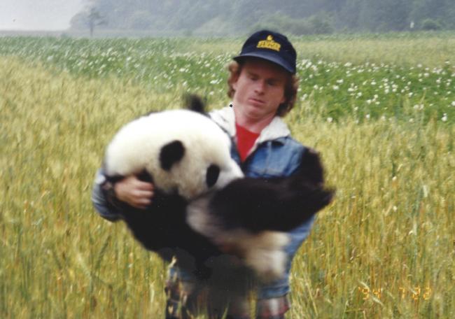 Amazing Panda Adventure - China - live panda